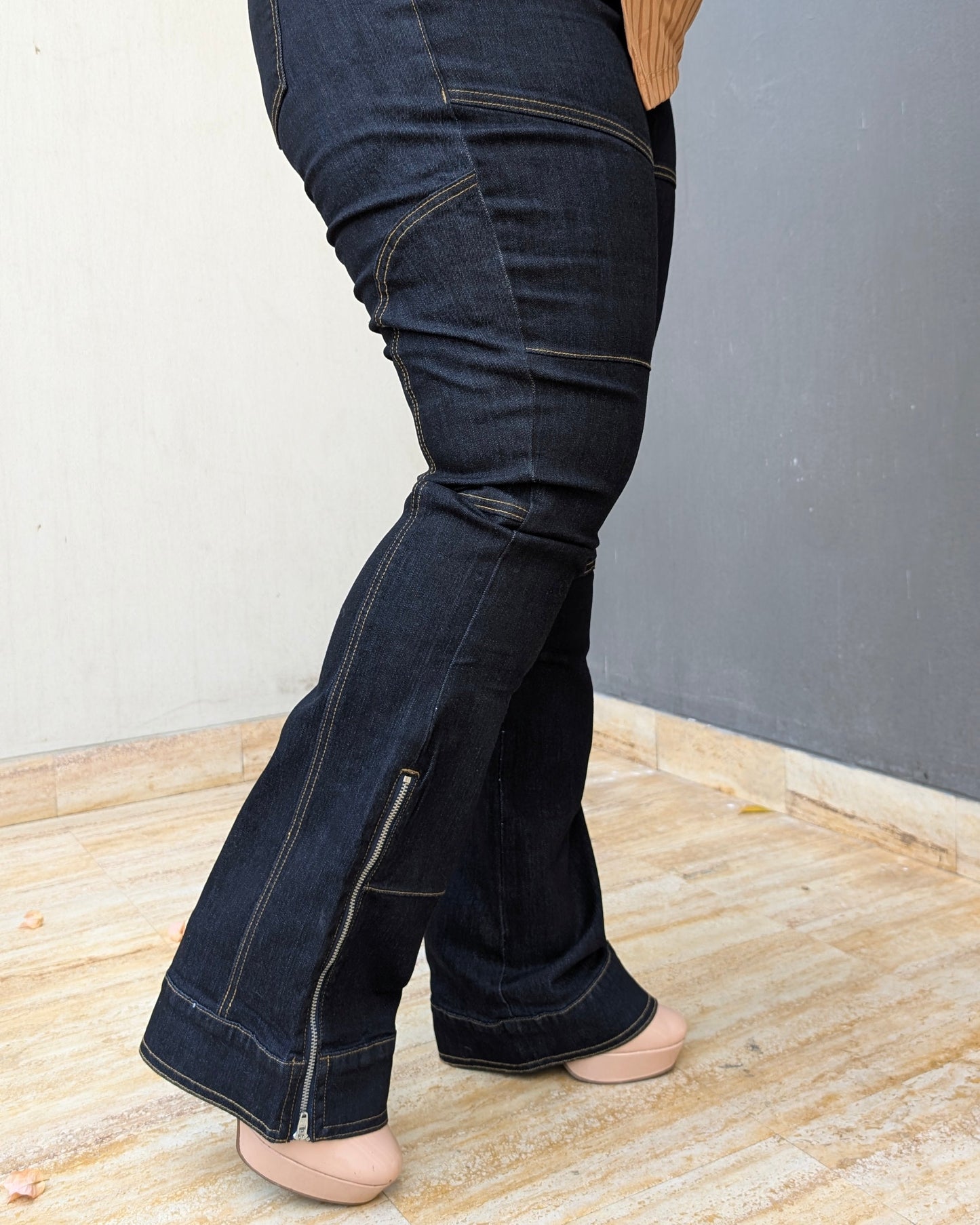 Jean Semi Flare Negro